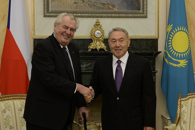 Президент Чехии назвал американское пиво грязной водой