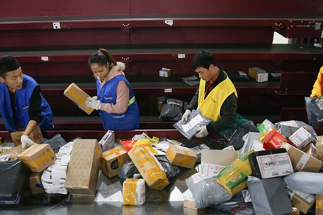 В Академическом откроют отделение по выдаче международных посылок