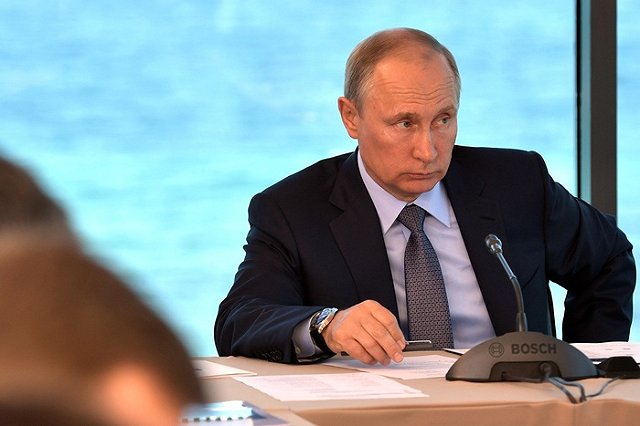 Тбилиси осудил визит Путина в Абхазию