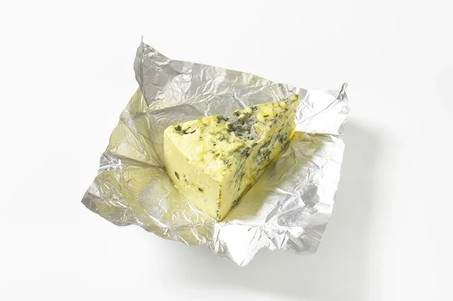 Россельхознадзор заподозрил Metro в продаже санкционного сыра с плесенью