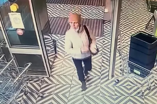 На Эльмаше пенсионерка нашла банковскую карту и пошла по магазинам. Теперь её ищет полиция