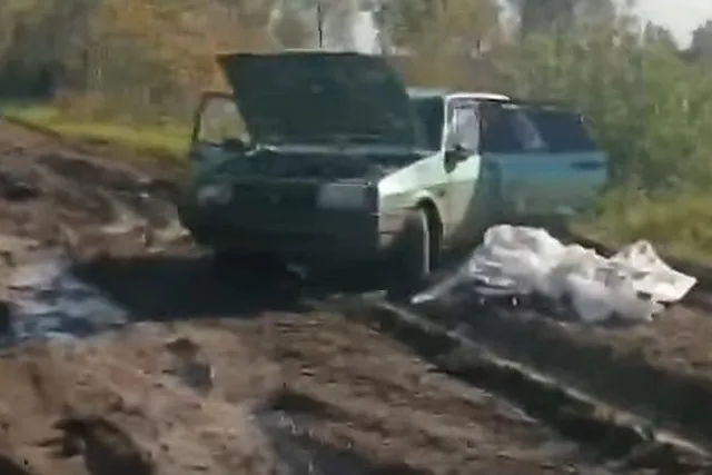 У мужчины, достававшего из утонувшей машины тела своих детей, случился инфаркт