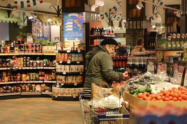 ФАС потребовала отменить регулирование цен на продукты