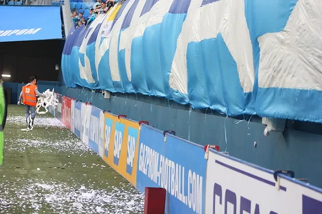 Тренер «Анжи» пожалел футболистов с зарплатой в 100 тысяч рублей