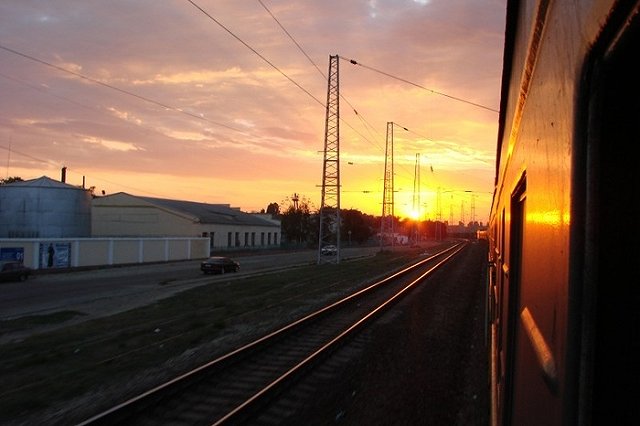 Мужчина выжил после столкновения с товарняком в Пермском крае