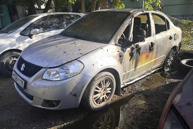 Екатеринбургские полицейские задержали молодого поджигателя автомобилей