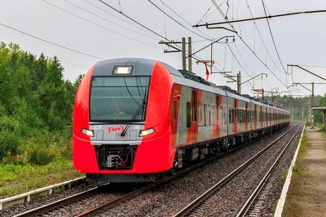 Свердловчанин попытался сжечь железнодорожный вагон во время движения