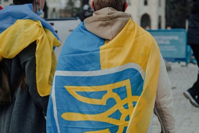 Постановщику оперы «Фауст» не дали заменить в одной из сцен знамя Франции на флаг Украины