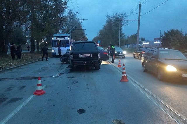 На Амундсена при совершении разворота погиб водитель «Хендэ Солярис»