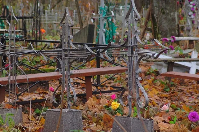 Смертность потомков оказалась зависимой от возраста отцов, дедов и прадедов