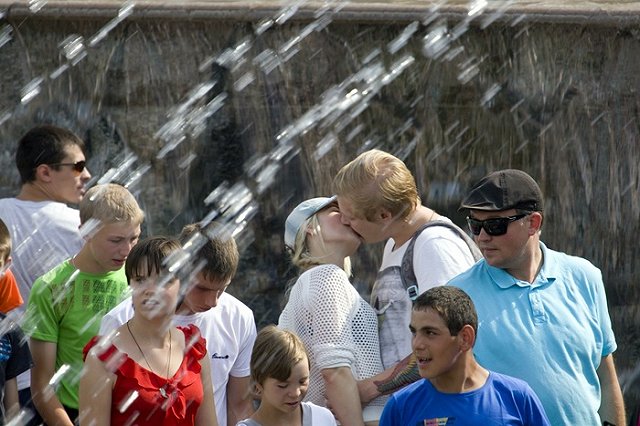 В детском саду нашли трупы воспитательницы и сторожа. Они лежали в обнимку