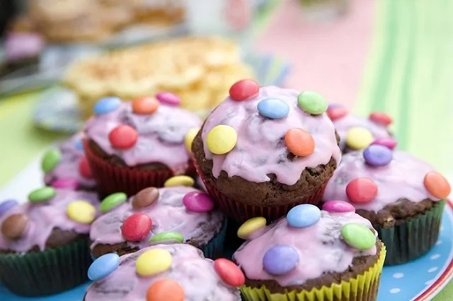 Милонов предложил ограничить в России продажу детского шампанского