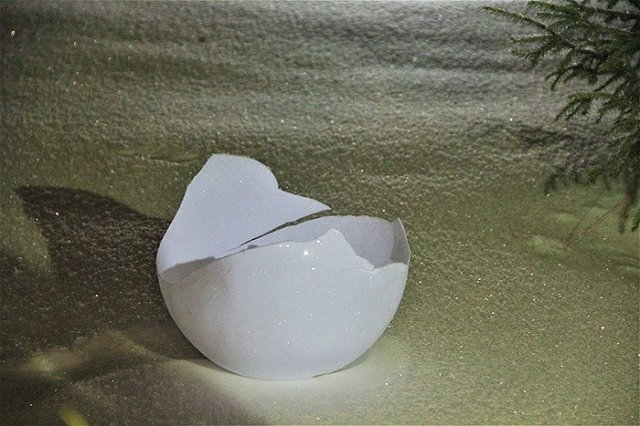 В отремонтированном сквере за Оперным театром хулиганы разбили новые фонари