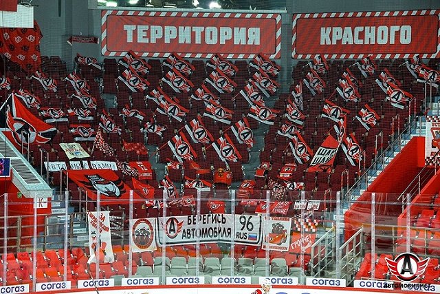 «Автомобилист» на домашней арене при пустых трибунах обыграл «Локомотив»