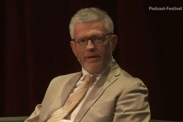 Экс-посол Украины Мельник нахамил лидеру фракции в Бундестаге