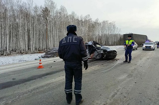 Стало известно, кто погиб в аварии под Богдановичем