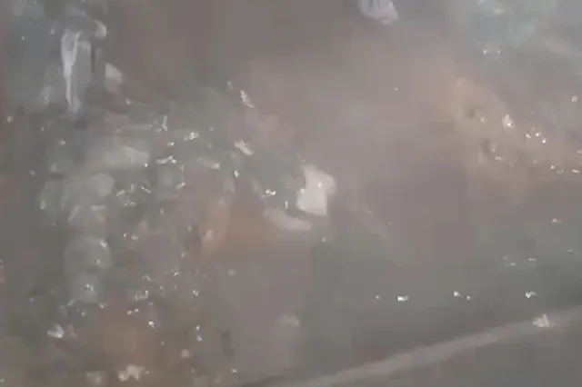 «Рискуем заболеть кишечной палочкой»: екатеринбургский жилой дом затопило фекалиями