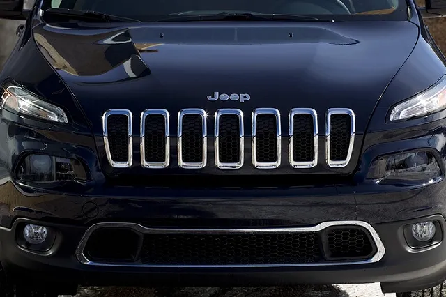 Желающих купить личный Jeep Cherokee разорившегося автодилера не нашлось