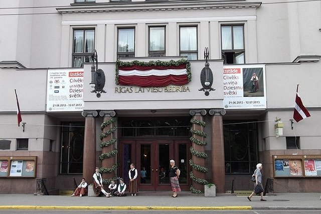 Эстония и Латвия надеются получить компенсацию от РФ за «советскую оккупацию»