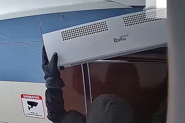 Екатеринбуржец украл из медцентра обогреватель