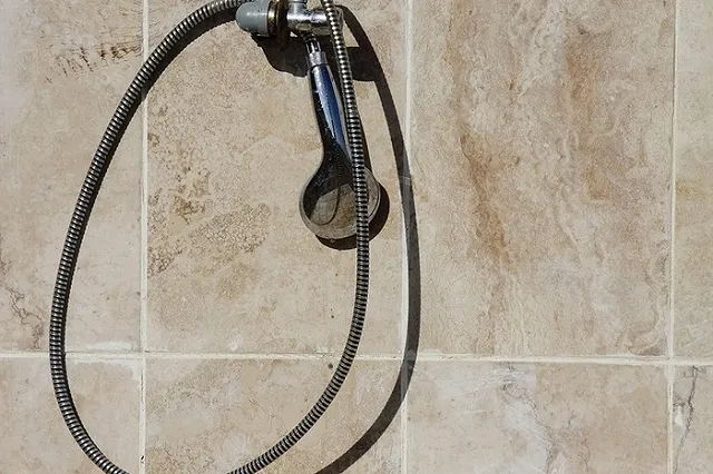 Стала известна причина смерти студента, тело которого нашли в душевой в общежитии УрФУ