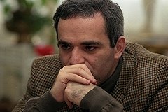 Каспаров объяснил, зачем ему второе гражданство