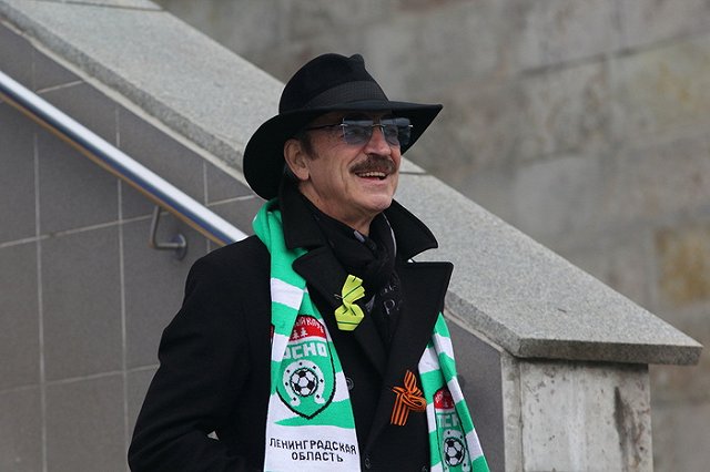 ГИБДД проверит, стоял ли «мерс» Боярского на выделенной полосе