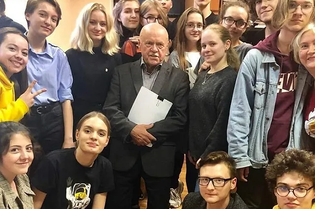 Легендарный декан журфака УрФУ покидает пост