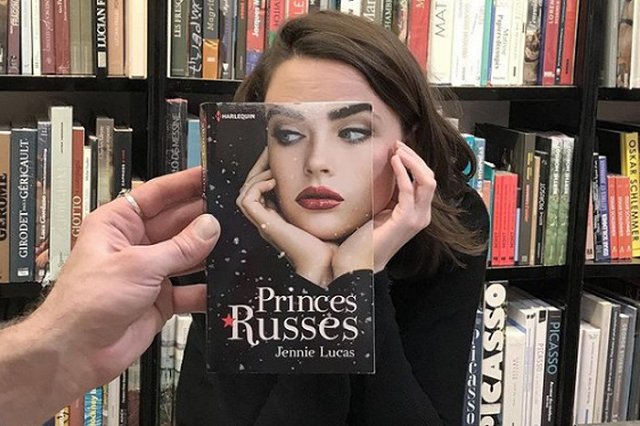 Сотрудники французского Librairie Mollat придумали, как развлечься в книжном магазине