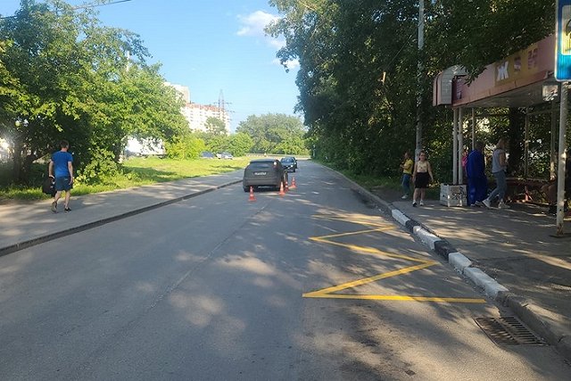 Десятилетняя девочка серьезно травмировалась, попав под машину на ЖБИ