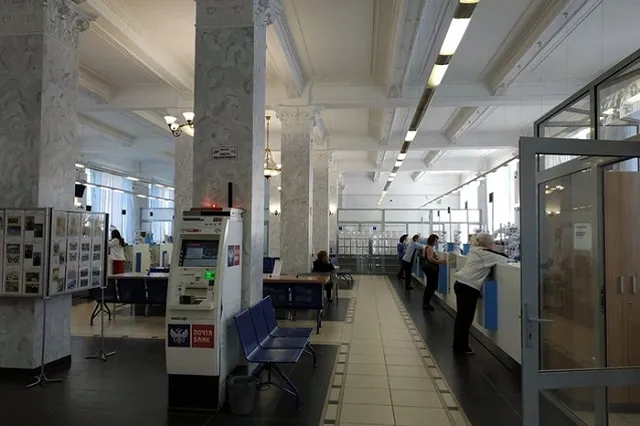 Екатеринбуржцам стали массово отказывать в выдаче заказов на почте