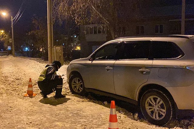 «Мицубиси Аутлендер» сбил пешехода на нерегулируемом переходе в Каменске-Уральском