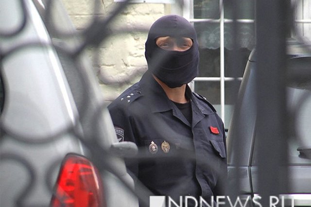 В ЕМУП «Комбинат спецобслуживания» и «Службе городских кладбищ» проходят обыски