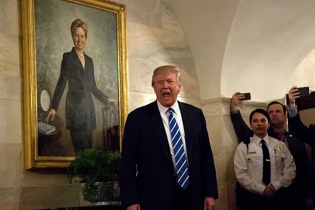 Клинтон назвала слово covfefe скрытым посланием Трампа для русских