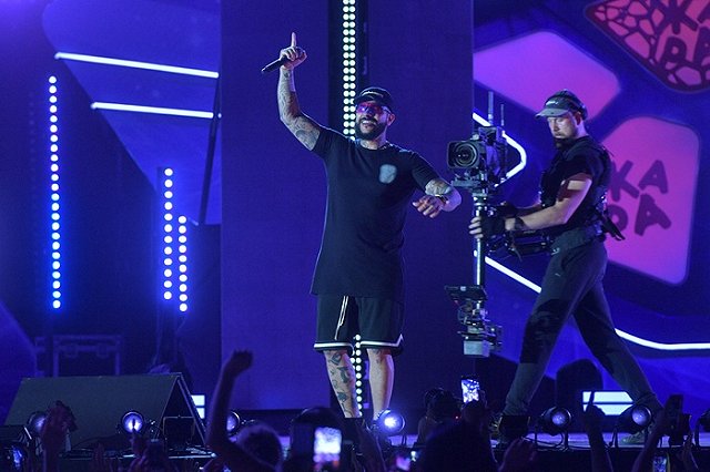 В Тюмени на открытии бургерной Тимати произошла давка