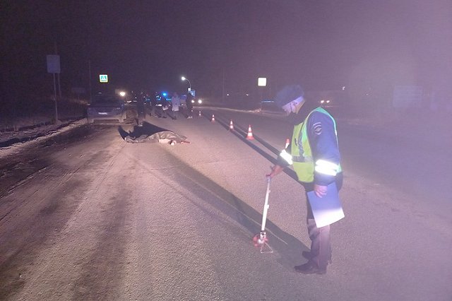В Екатеринбурге женщина насмерть сбила пенсионера на пешеходном переходе
