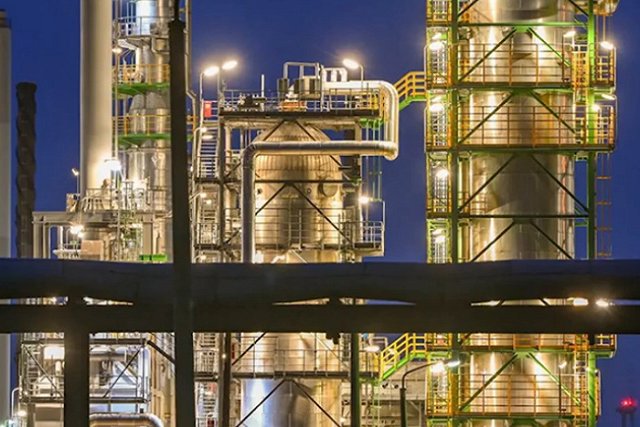 «Роснефть» готовит ответ в связи с национализаций Германией ее немецких активов