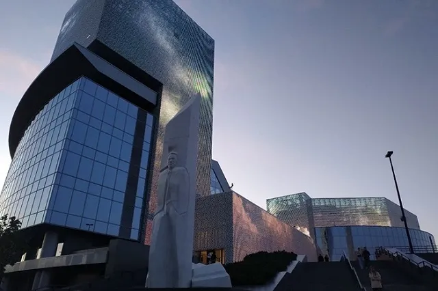 «Бесогон» Никита Михалков вновь потребовал закрыть «Ельцин Центр»