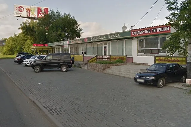 На Космонавтов работает киоск, который должны были снести 2 года назад