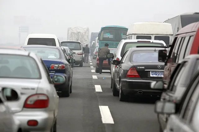 Дальнобойщики устроили драку на Тюменском тракте