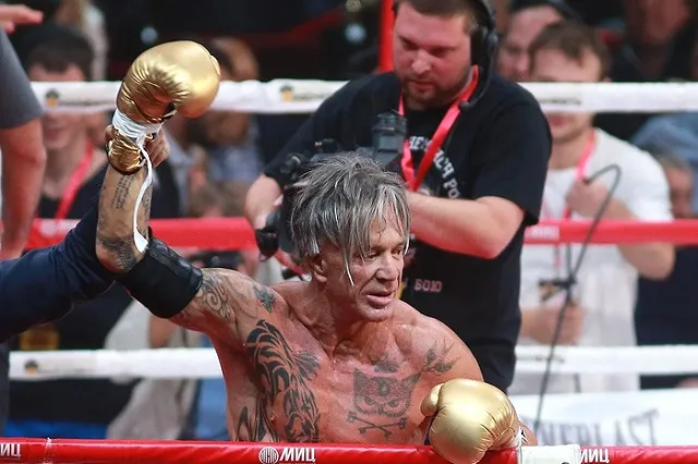 Микки Рурк приедет в Екатеринбург ради бокса