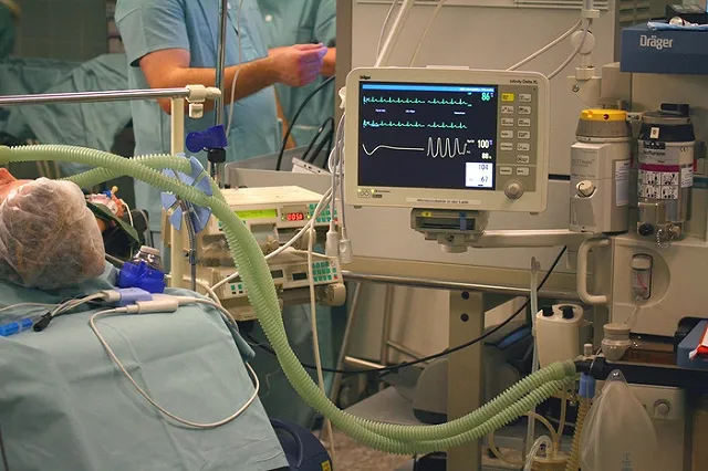 Доказано: операции под общим наркозом наносят вред головному мозгу