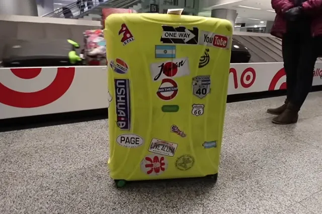 Пассажир рейса в Сочи рассказал о «снятом пассажире» в Кольцово