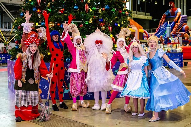 «Экспо-Елку» бесплатно посетили 5 тысяч детей из семей мобилизованных