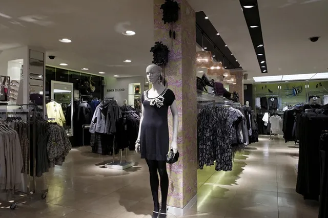 Жена Антона Бакова закрывает свои магазины в Екатеринбурге