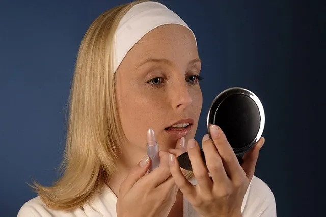 Сохранить кожу молодой: семь проверенных советов врачей