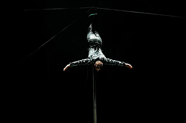 Во время представления Cirque du Soleil погиб акробат
