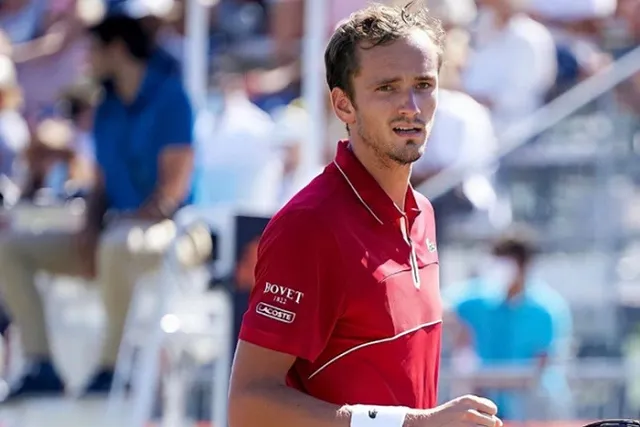 Теннисист Медведев признался в страхе проиграть из-за стыда перед россиянами