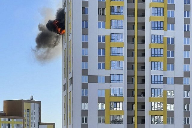 В Академическом загорелась квартира в новостройке