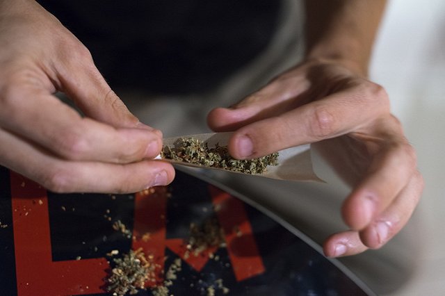 Французские наркоторговцы предложили клиентам программу лояльности